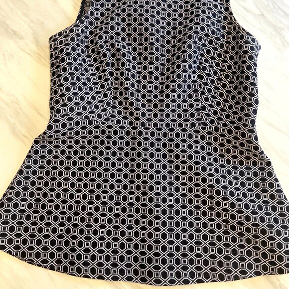 Banana Republic Woman's Peplum Top with Full Back Zipper - Spring '23 - - Picture 12 of 14